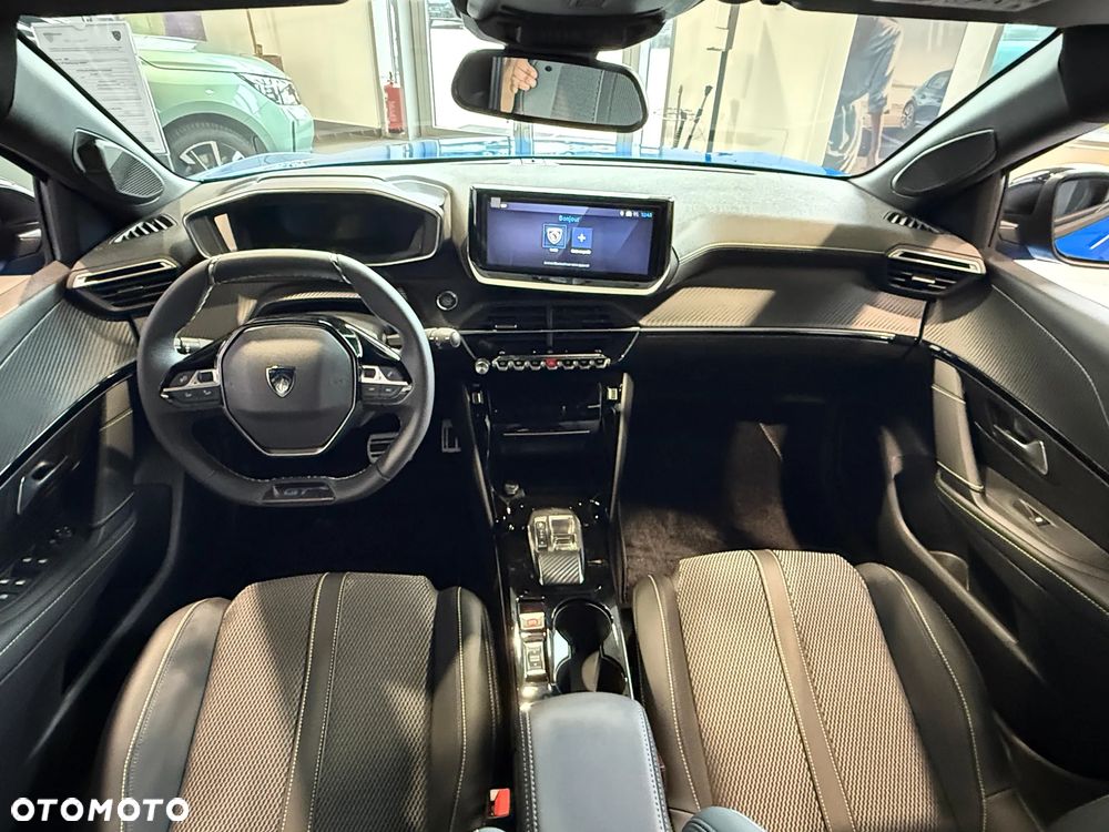Peugeot 208 54kWh GT - 11