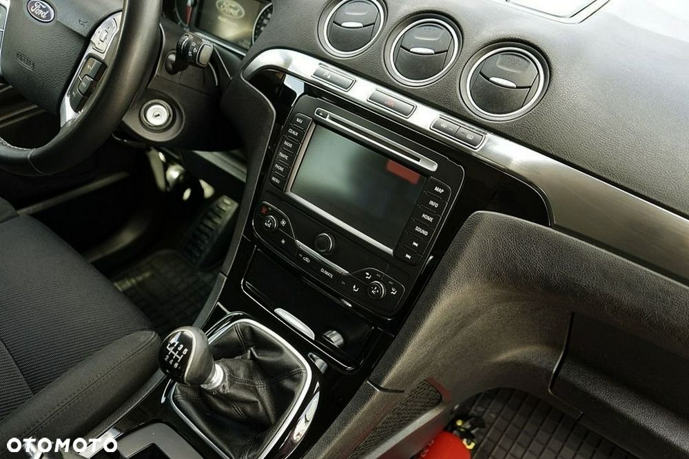 Ford S-Max - 31