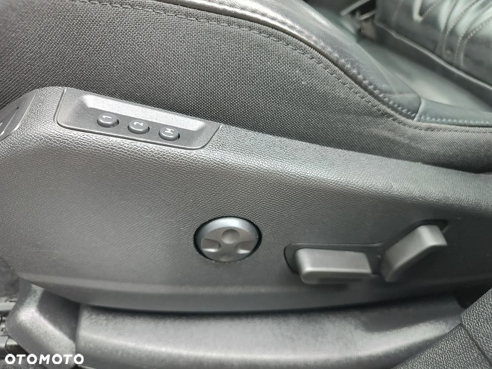 Peugeot 3008 BlueHDi 180 Stop & Start EAT8 GT - 24