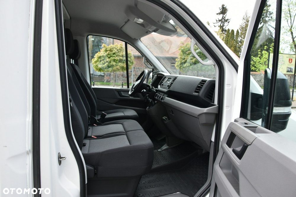Volkswagen Crafter - 11