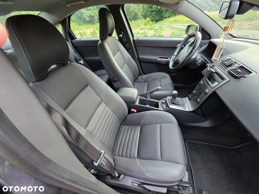 Volvo S40 - 2