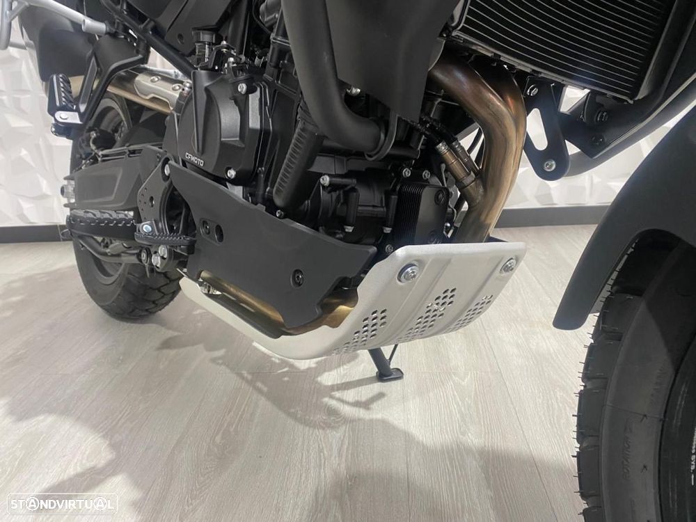 CF Moto 800MT Explore - 16