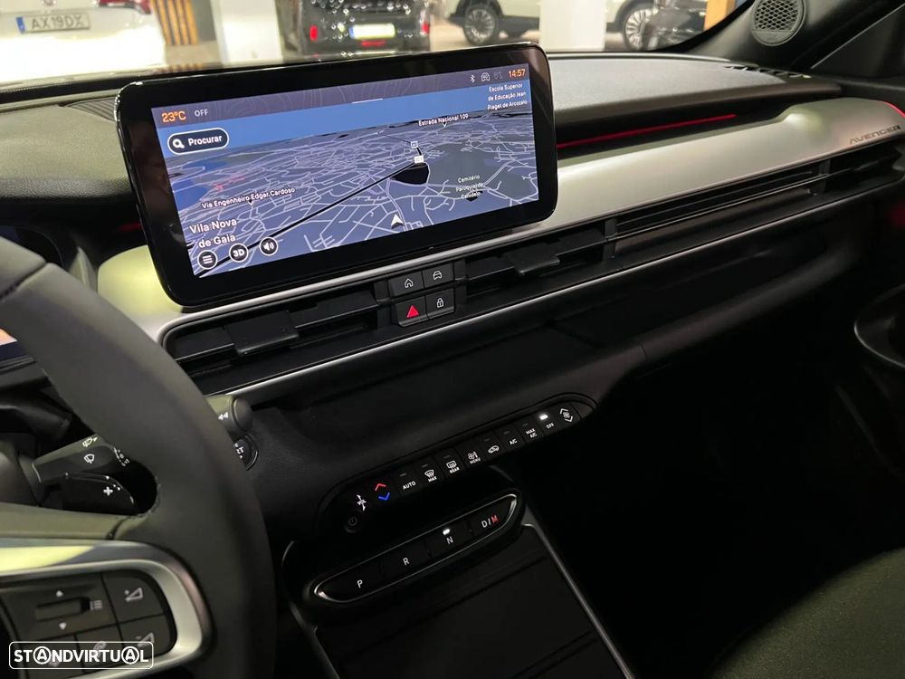 Jeep Avenger 1.2 e-Hybrid Summit DCT - 25