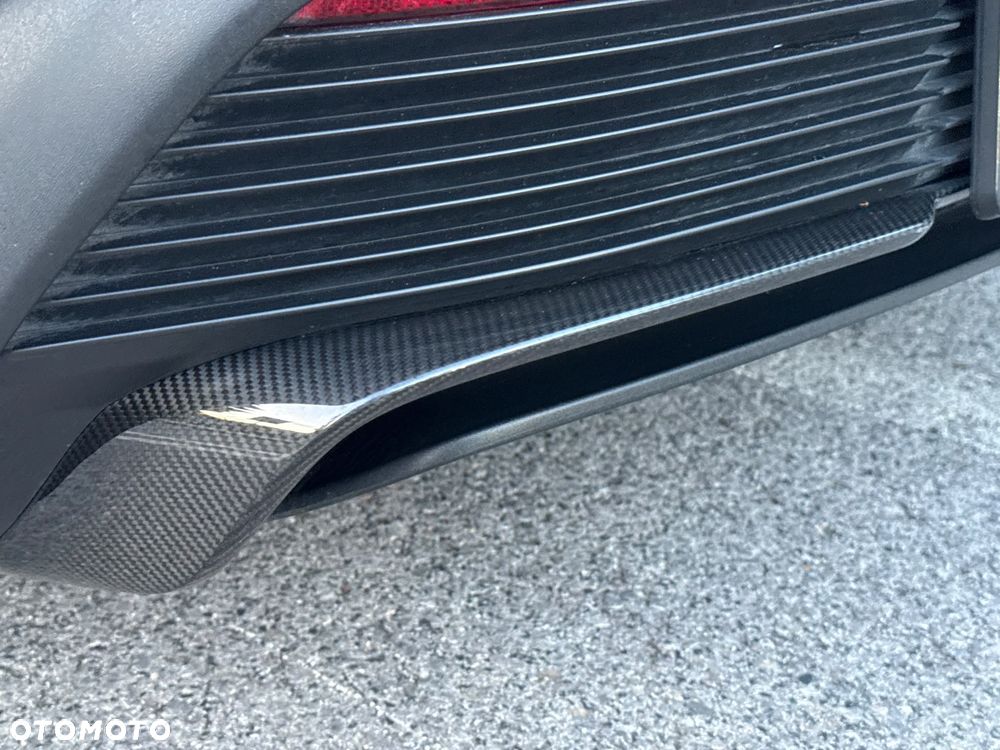 Porsche Taycan Turbo S - 19