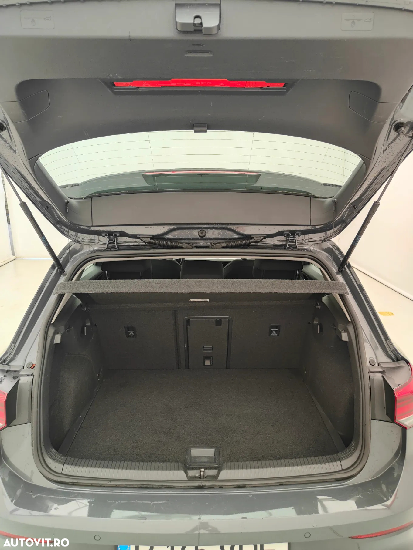 Volkswagen Golf 2.0 TDI Life - 16