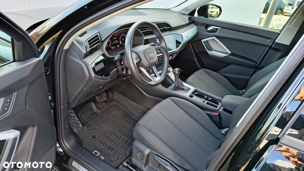 Audi Q3 - 10