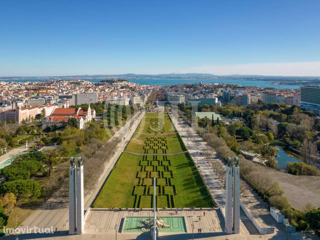 Apartamento T4 nas Avenidas Novas, Lisboa - Grande imagem: 2/29