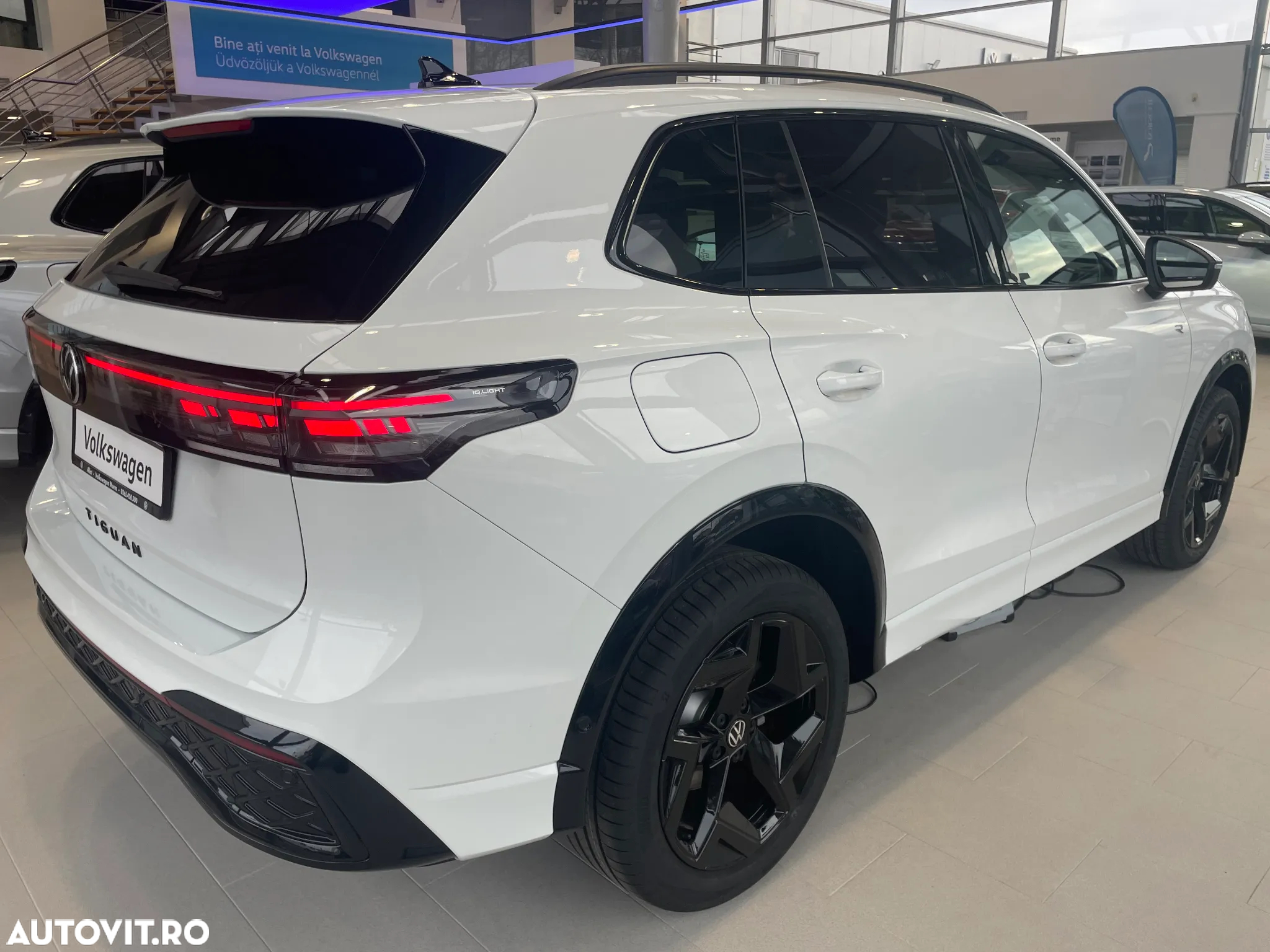 Volkswagen Tiguan 2.0 TDI DSG 4Motion R-Line - 3
