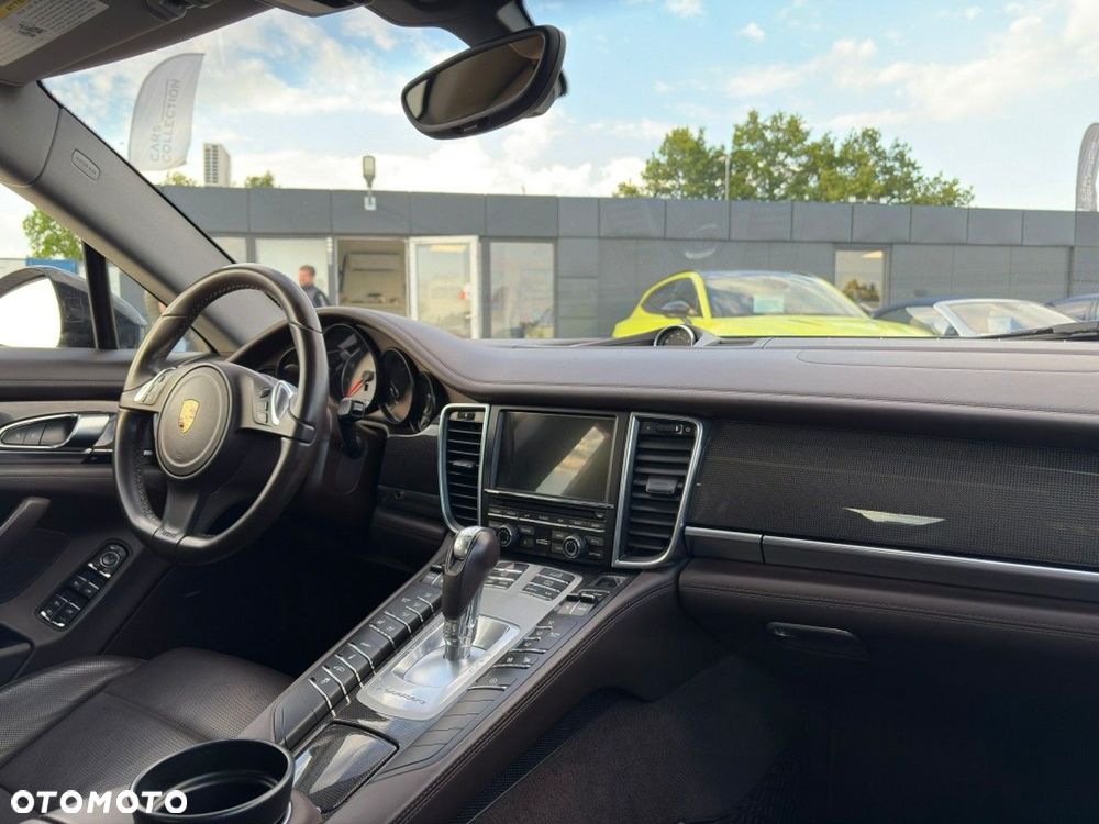 Porsche Panamera 4S PDK - 13