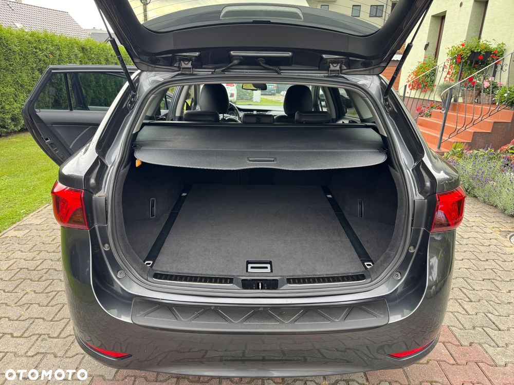 Toyota Avensis Touring Sports 1.8 Edition S+ - 26