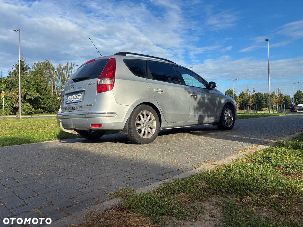 Hyundai i30 2.0 CRDi Premium - 20
