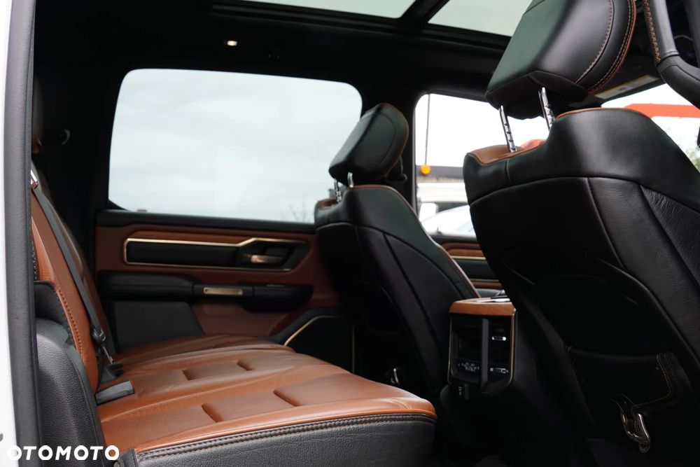 RAM 1500 5.7 Crew Cab Longhorn - 36