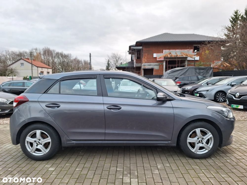 Hyundai i20 1.2 Elegant - 3