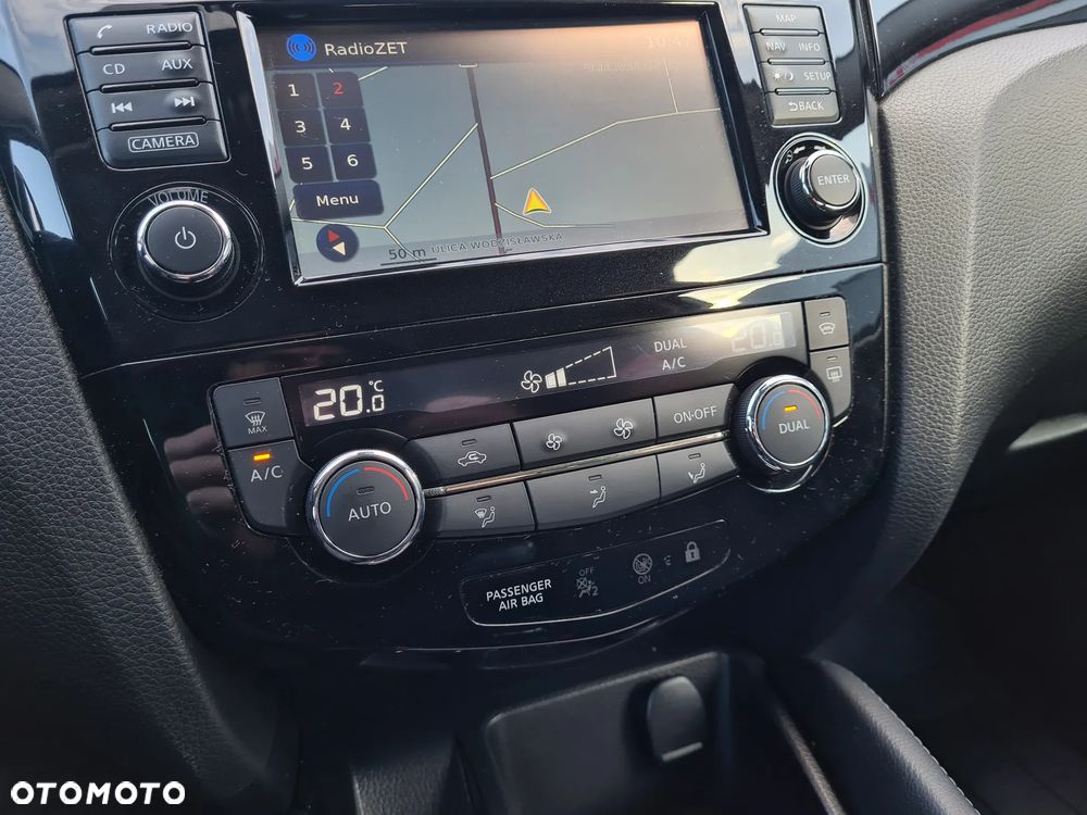 Nissan Qashqai 1.6 DIG-T N-Connecta - 16