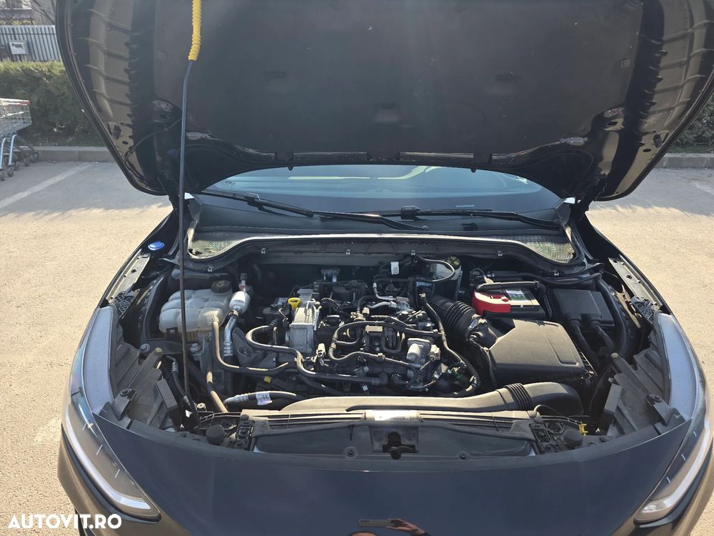 Ford Focus 1.0 EcoBoost Hybrid ST-LINE X - 15