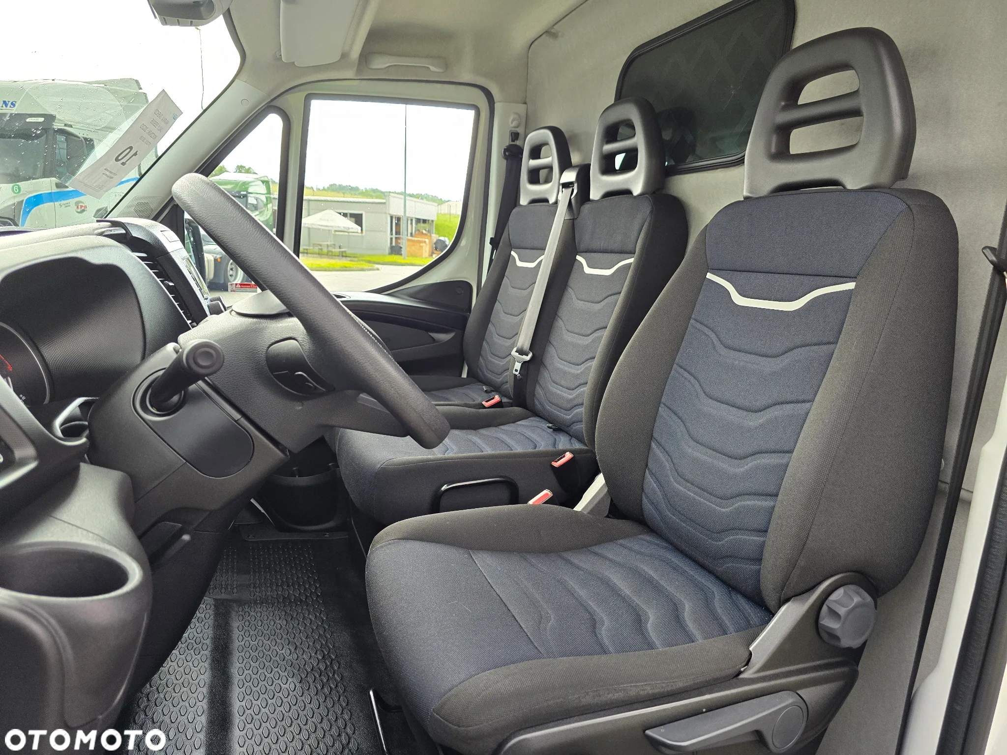Iveco DAILY 35S16 Furgon L3H2 - 10