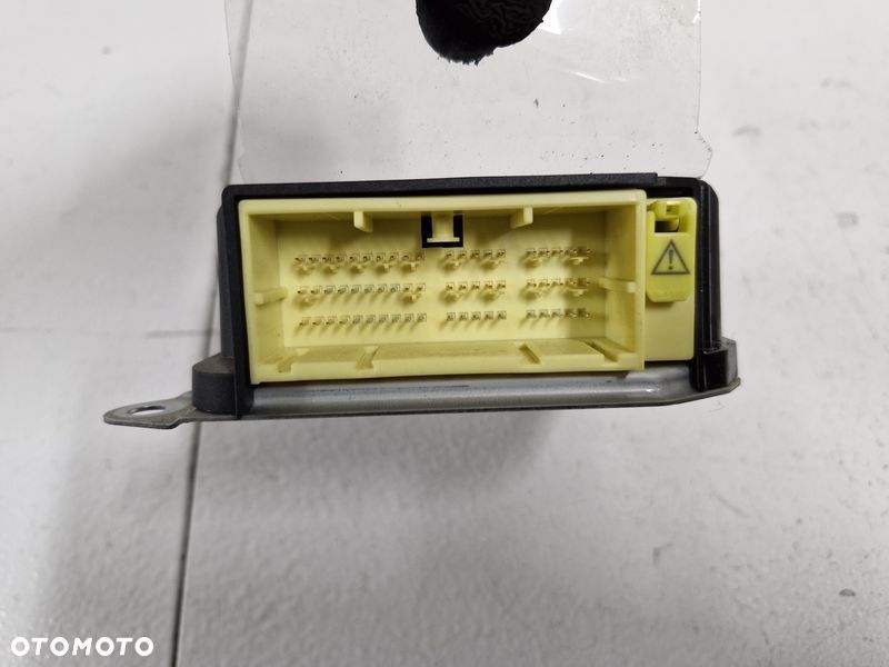 mitsubishi outlander iii 3 2.0 hybryda moduł sterownik airbag 8635a305 - 5