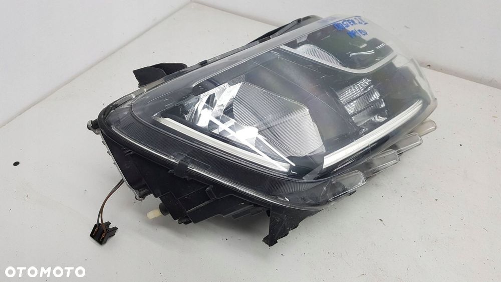 dacia duster ii 2 lampa prawy przód led eu - 2