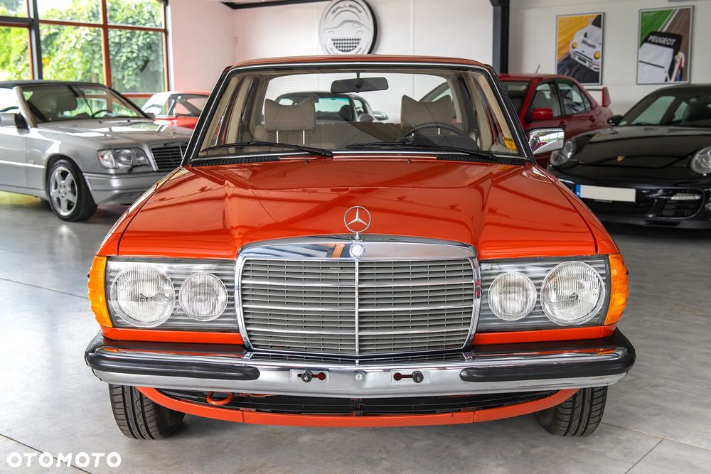 Mercedes-Benz W123 - 2