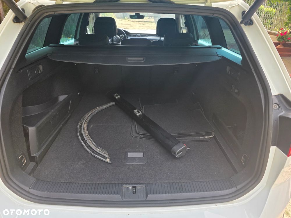 Volkswagen Passat Alltrack - 17