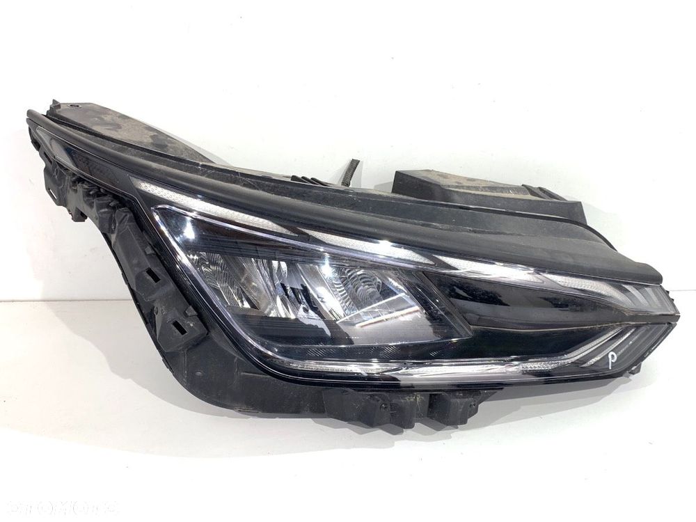 REFLEKTOR PRAWY PRZÓD LED  KIA EV6 (CV) 2021 - 2022 77 AWD 239 kW [325 KM] elektryczny 2021 - 2022 - 1