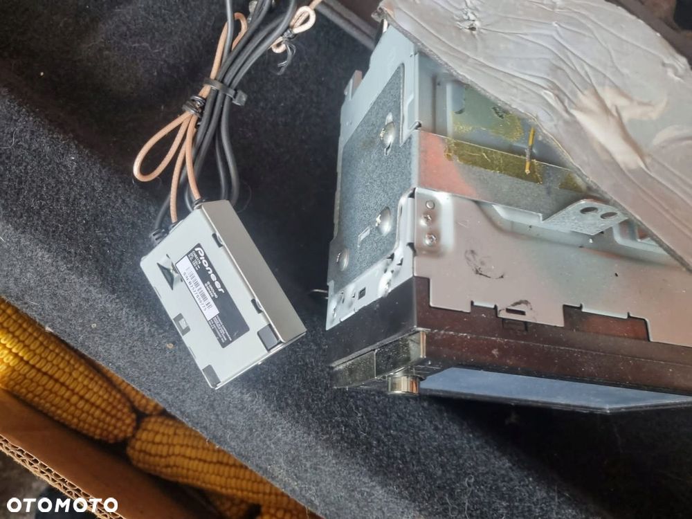 Radio samochodowe nawigacja PIONEER AVIC-F840BT 2-DIN - 4