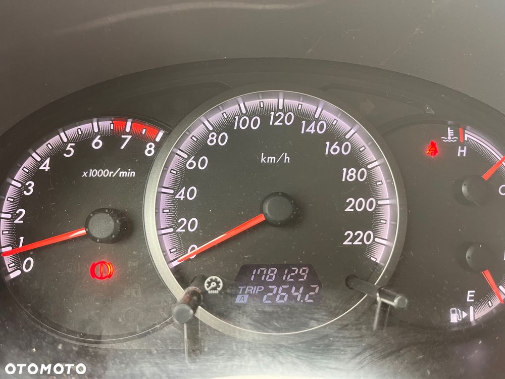 Mazda 5 - 8