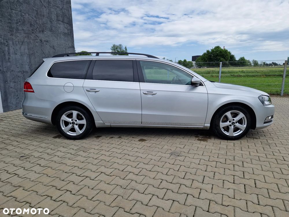 Volkswagen Passat 2.0 TDI Trendline DSG - 4