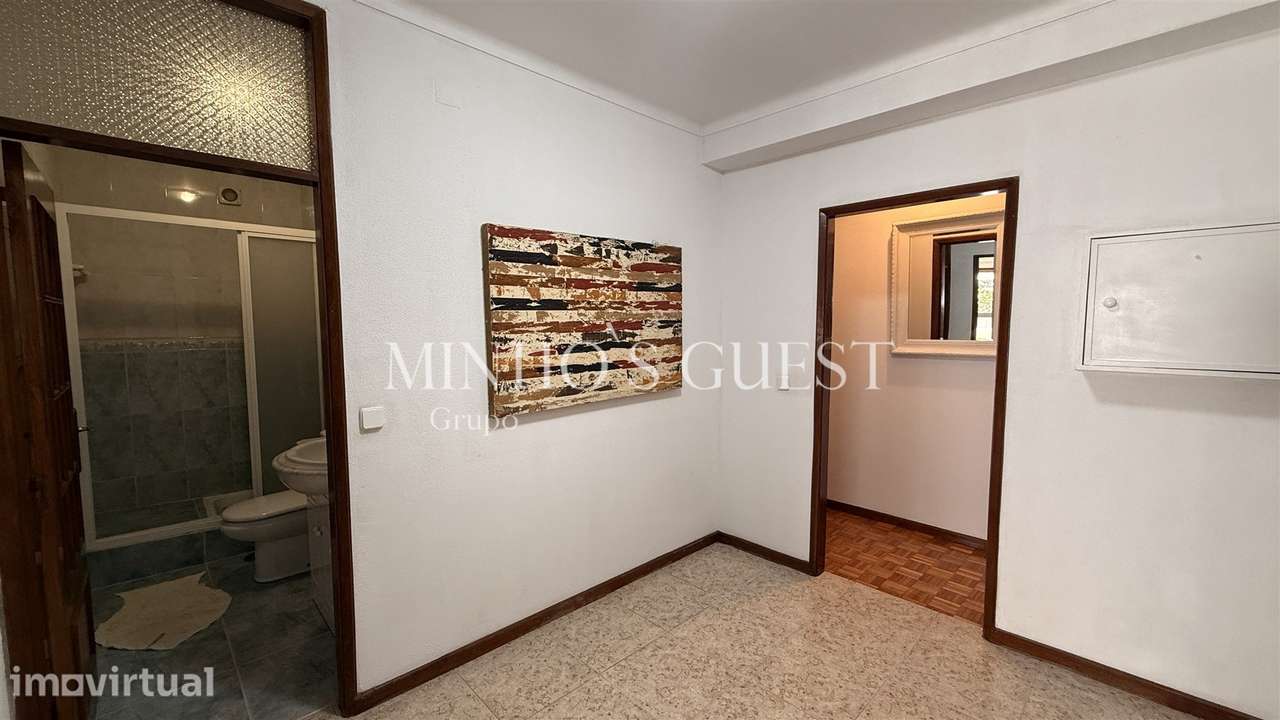 Apartamento T3 Mobilado e Equipado c/ lugar garagem – Braga Centro - Grande imagem: 5/29