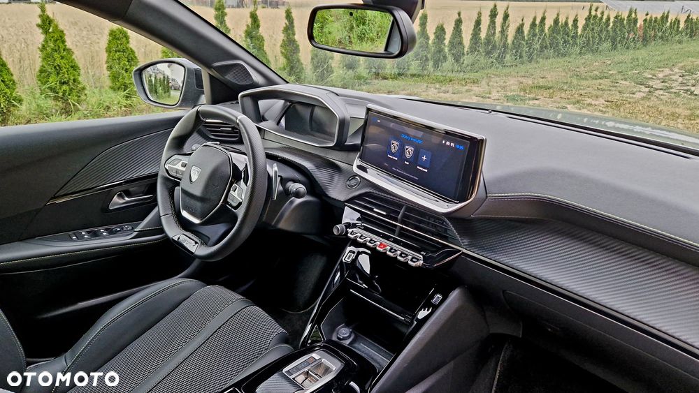 Peugeot 208 - 9