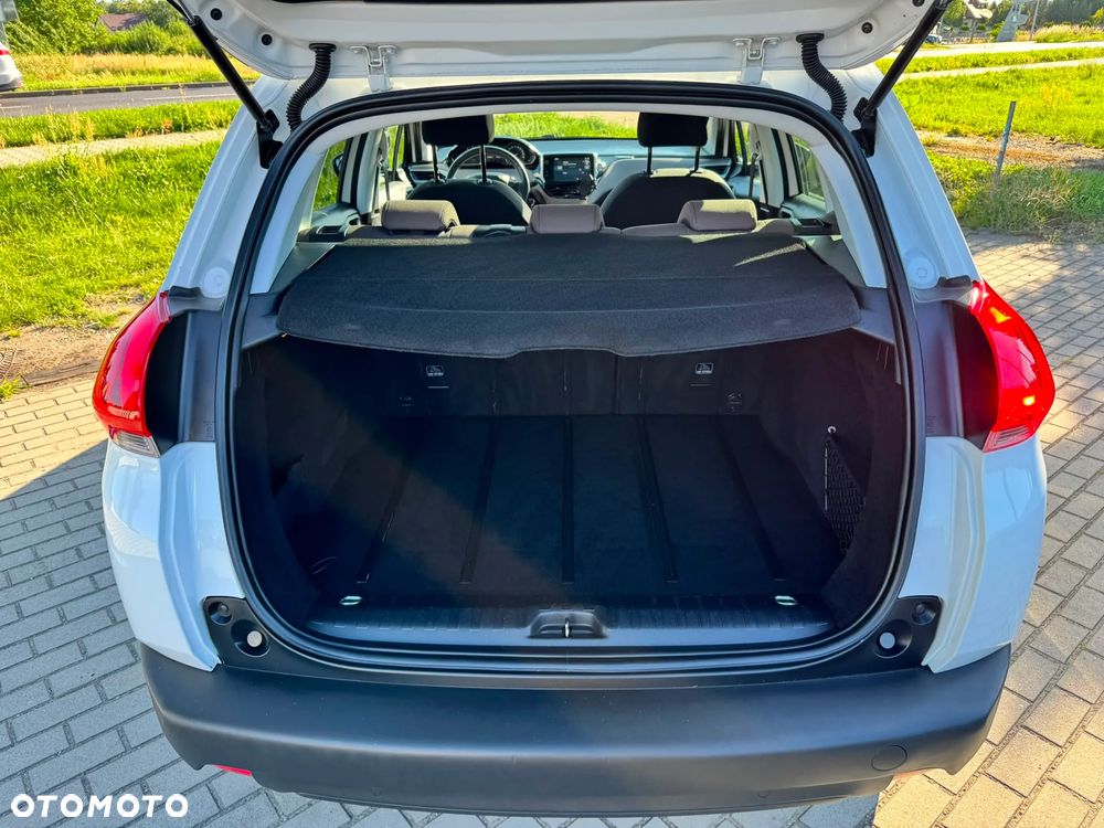 Peugeot 2008 1.6 e-HDi Style S&S - 26