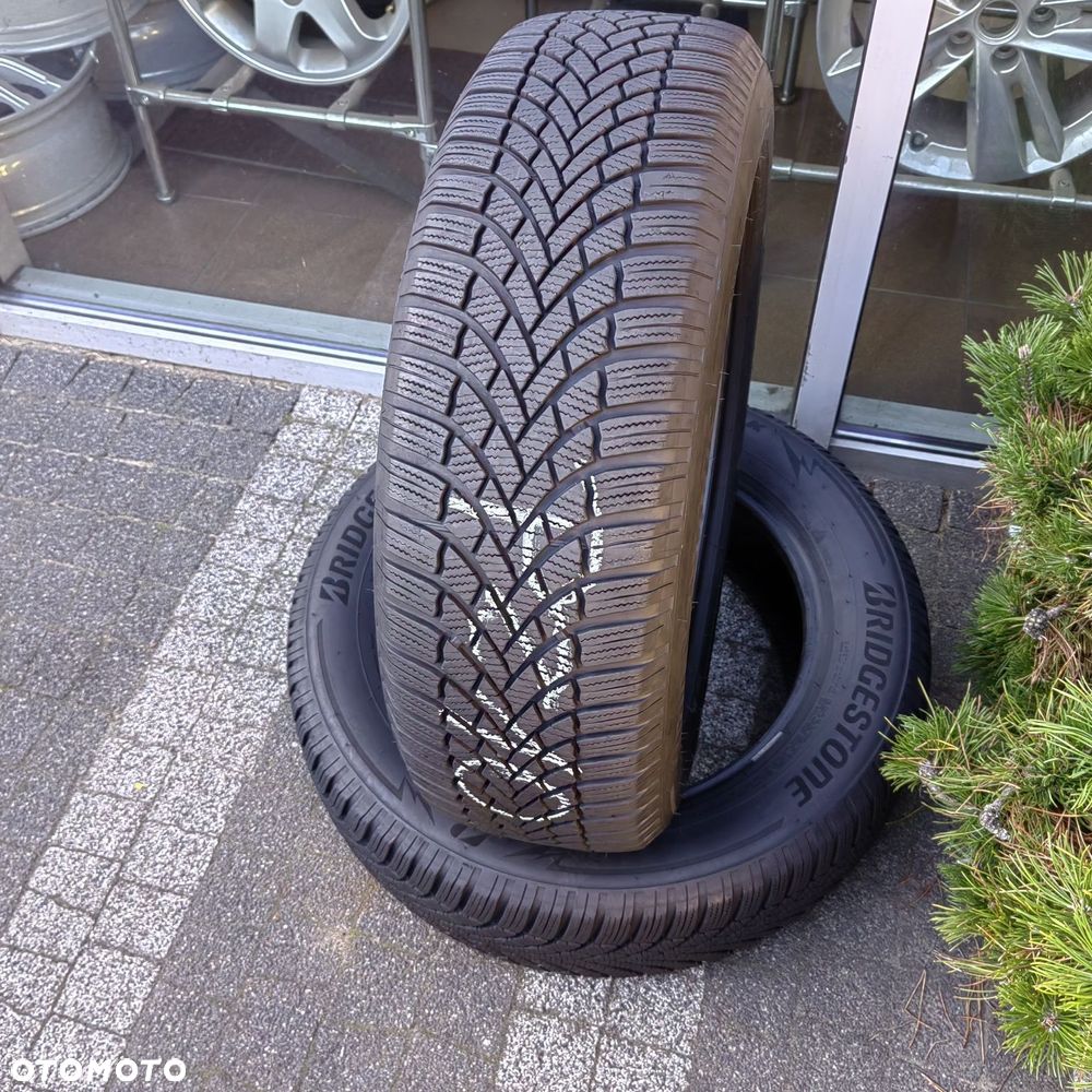 215/65R17 103H Bridgestone Blizzak LM005 2023 para zima PZ10
