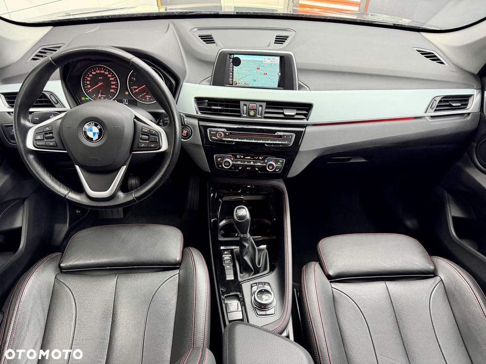 BMW X1 sDrive18d Sport Line - 25