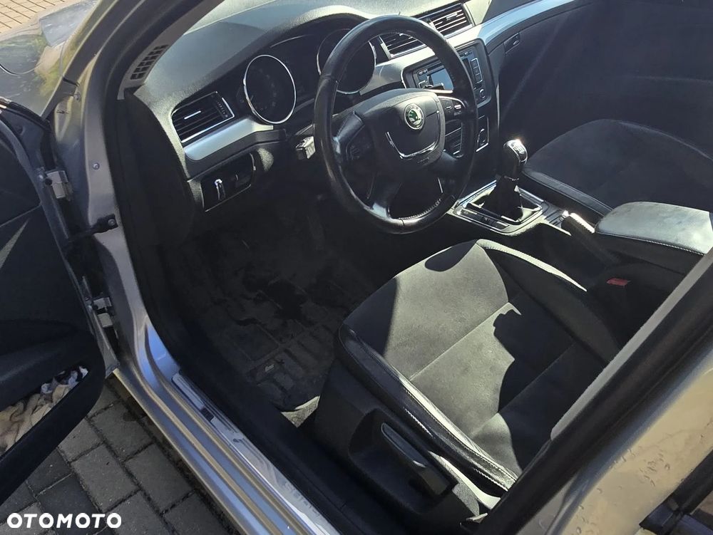 Skoda Superb - 11