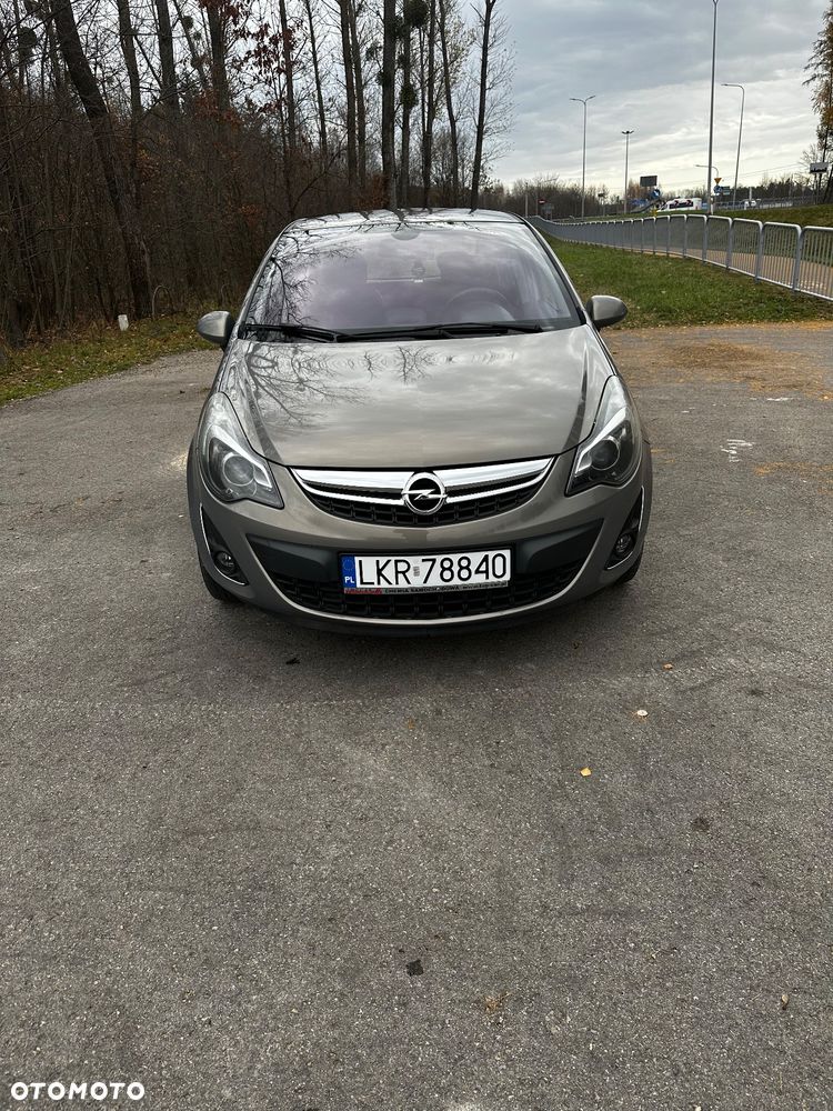 Opel Corsa 1.2 16V Essentia - 3