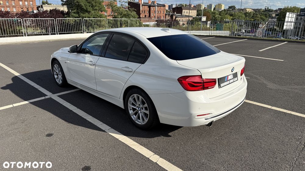 BMW 3 Series 2016 photo 4