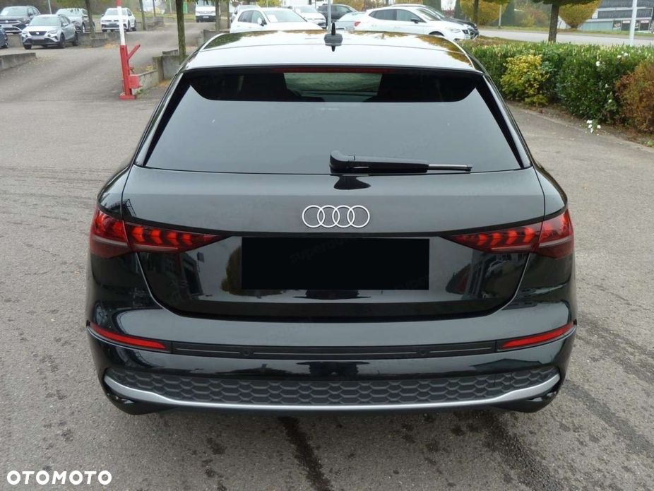 Audi A3 Sportback - 3