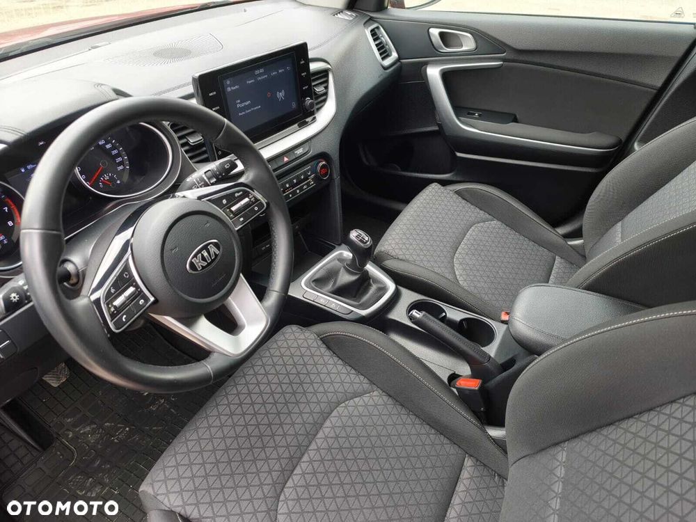 Kia Ceed 1.4 T-GDI L - 8