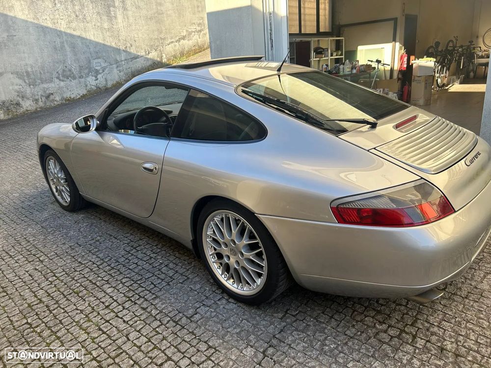 Porsche 911 (996) Carrera Coupé - 1