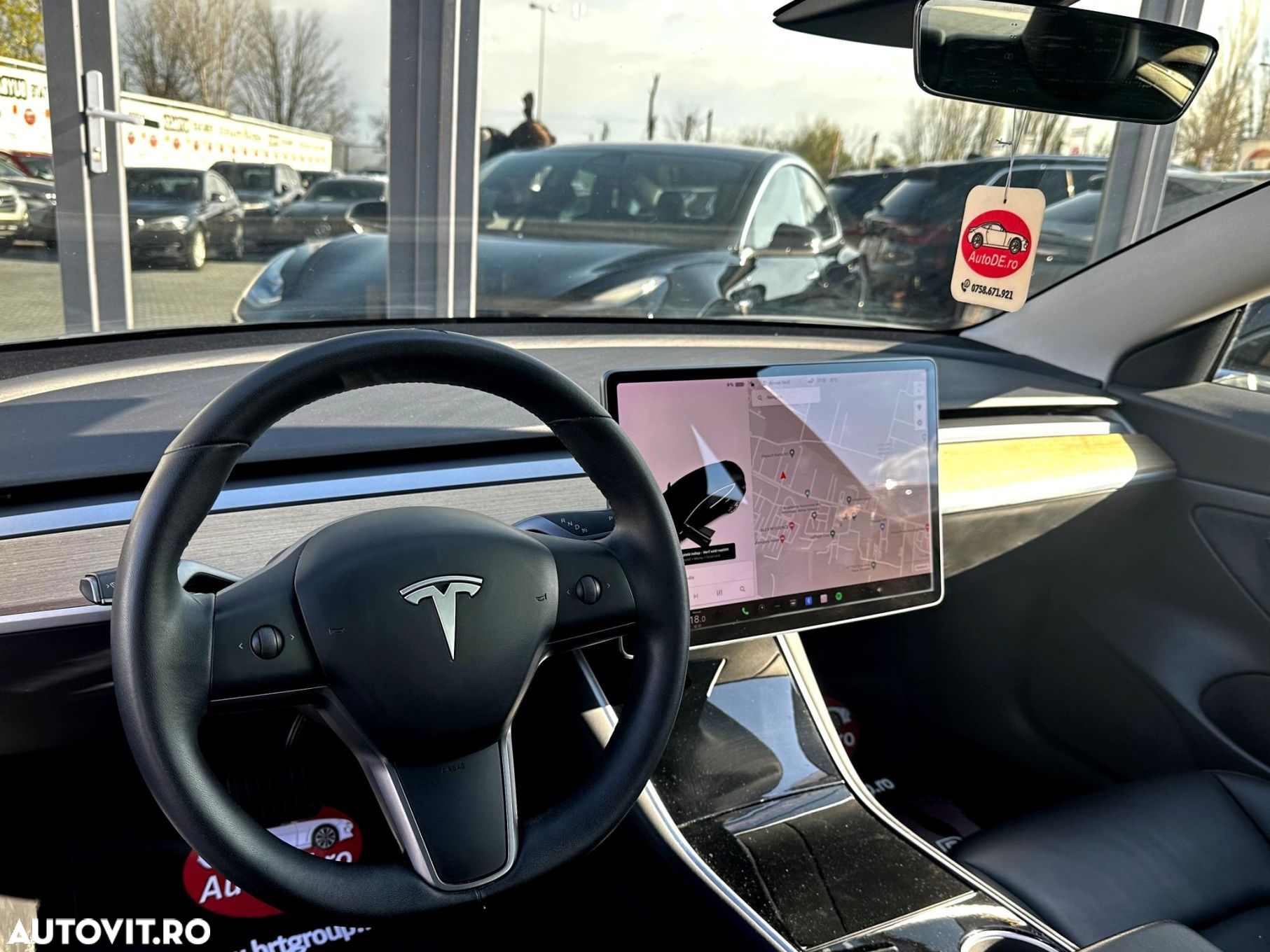 Tesla Model 3 - 5