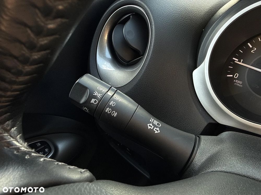 Nissan Juke 1.6 N-Connecta - 28