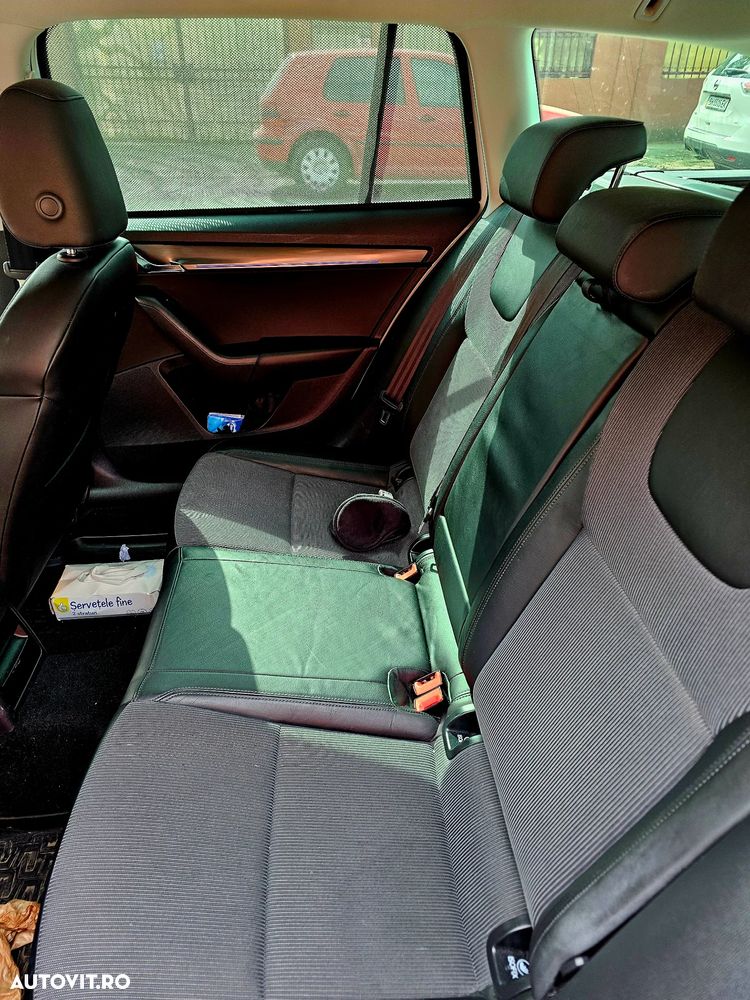 Skoda Octavia 1.6 TDI DSG Style - 11