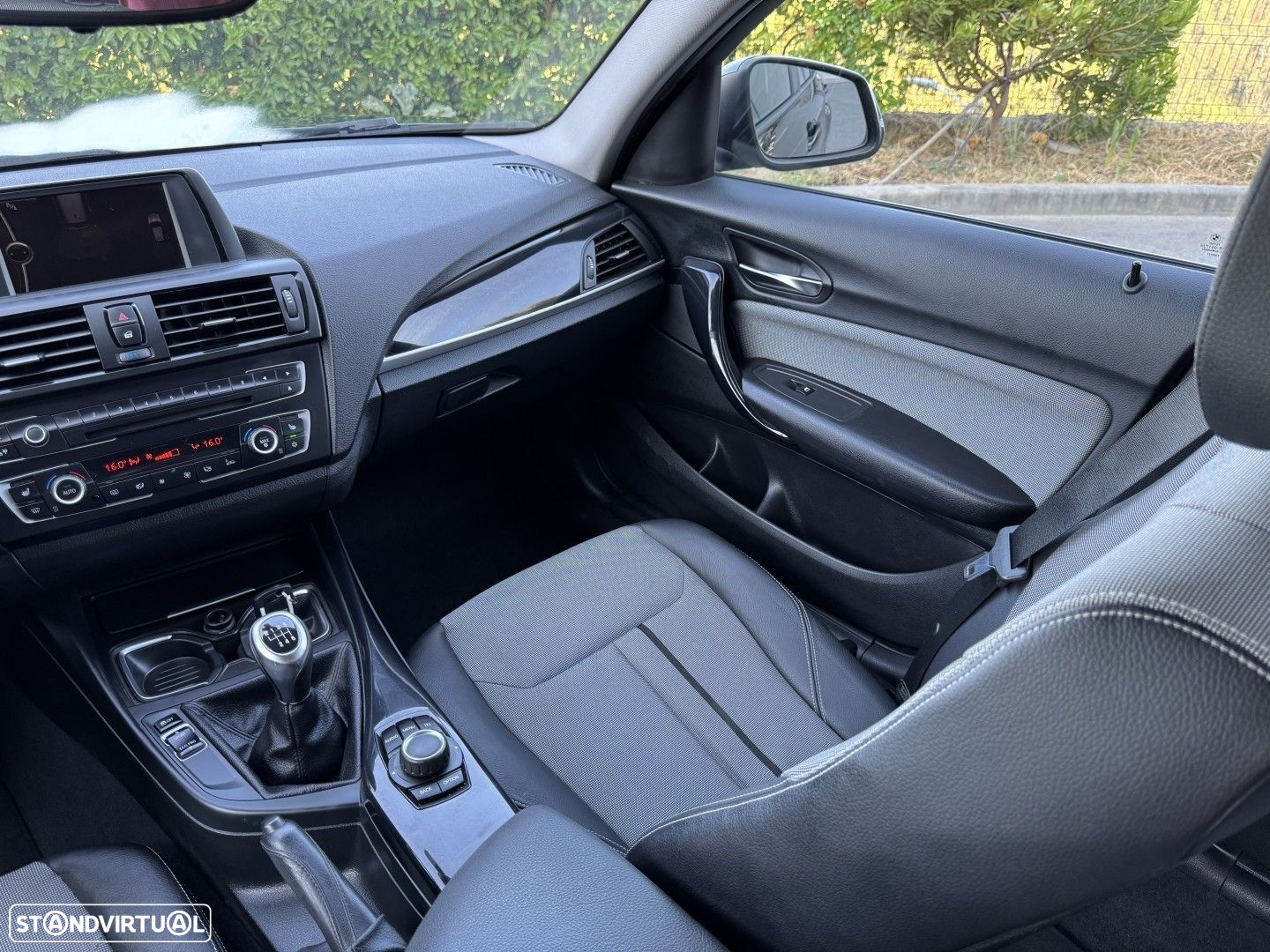 BMW 116 d Line Urban - 12
