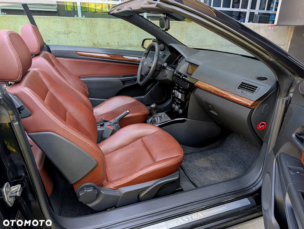 Opel Astra 1.9 CDTI Cosmo - 12