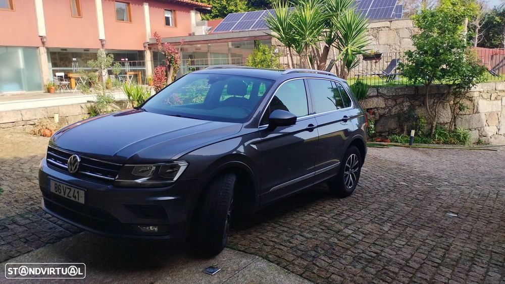 VW Tiguan 2.0 TDI Confortline - 12