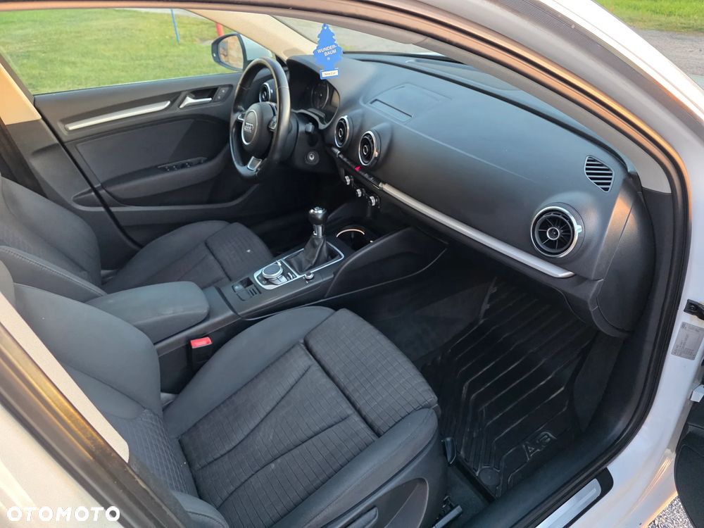 Audi A3 Sportback - 26