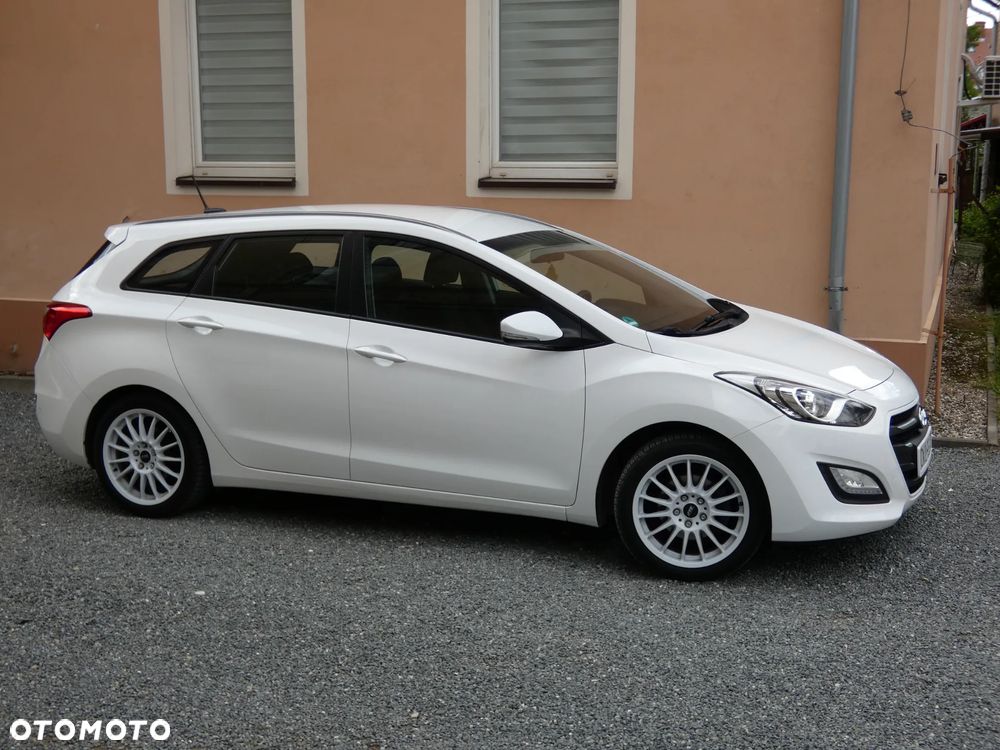 Hyundai i30 1.6 CRDi Classic - 10