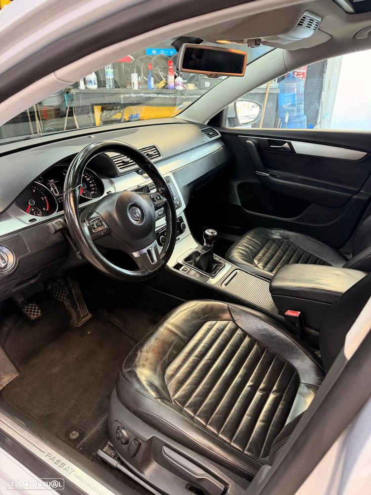 VW Passat Variant - 9