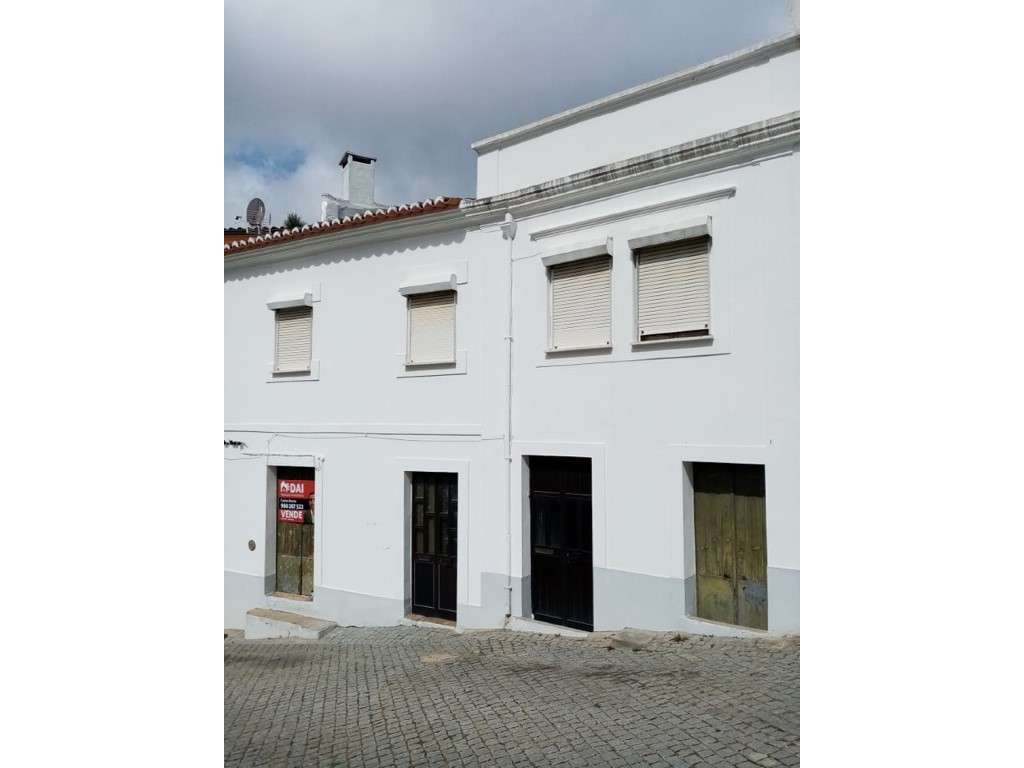 Dois Prédios Urbanos para Venda em Conjunto | Centro de Mação - Grande imagem: 2/19