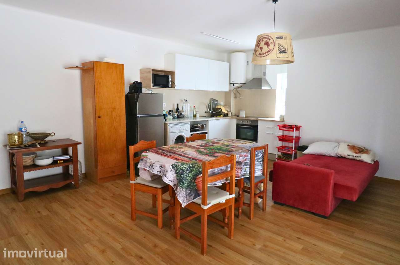 Apartamento T2 na Praia do Pedrogão com entrada independente - Grande imagem: 4/7